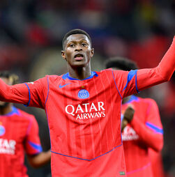 Nuno Mendes sofre entorse no joelho esquerdo e desfalca seleção nas próximas semanas