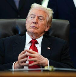 Trump anuncia redução de preços de medicamentos contra a obesidade