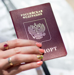 União Europeia restringe atribuição de vistos a russos