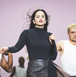 O mundo rendido a Rosalía: será 'Lux' o álbum do ano?