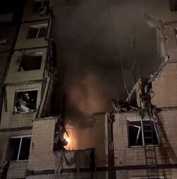 Ataque russo atinge prédio residencial na Ucrânia e faz três mortos