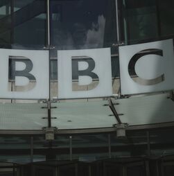 Donald Trump pede indemnização de 10 mil milhões de dólares à BBC