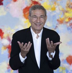 Orhan Pamuk: 'Quando pinto, sou como um homem no duche a cantar'
