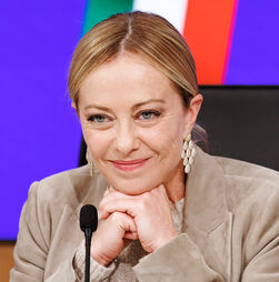 Plano italiano para conter saída de migrantes conta já com 14 países africanos