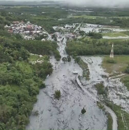 Subida de rios, colapso de casas e evacuações em massa enquanto tempestade tropical se aproxima de Taiwan   