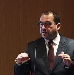 Ex-ministro João Costa diz que cenário de segunda volta com Ventura é 'o pior que Portugal pode ter'