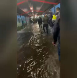 Autoeuropa inundada devido à forte precipitação 