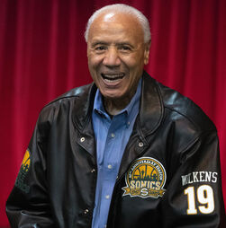 Lenny Wilkens (1937-2025), uma lenda da NBA