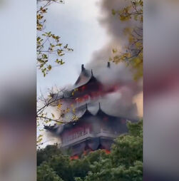 Templo chinês com 1500 anos destruído em incêndio