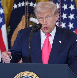 Donald Trump aconselha Japão a não provocar a China com Taiwan