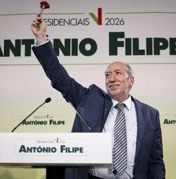 Presidenciais. António Filipe levaria reforma da lei laboral a Tribunal Constitucional