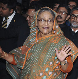 Ex-primeira-ministra do Bangladesh condenada à pena de morte
