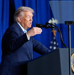 Trump saúda voto na ONU e reforça que presidirá Conselho de Paz para Gaza