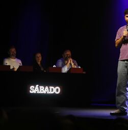 Quem é Eduardo Canavez, o vencedor d'O Último a Rir?