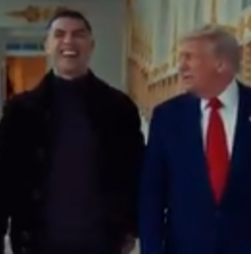 Cristiano Ronaldo e Donald Trump às gargalhadas: Casa Branca revela imagens do encontro
