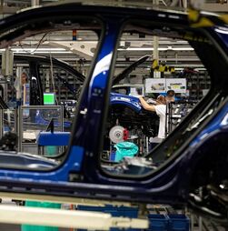 Trabalhadores da Autoeuropa vão aderir à greve geral de dia 11