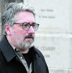 Nuno Markl internado após sofrer AVC. Humorista está 'estável'