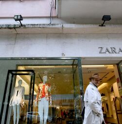 Trabalhadores da dona da Zara na Europa protestam na 'black friday'. Lisboa e Viana do Castelo aderem