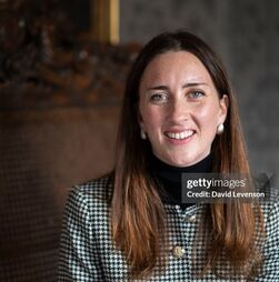 Alice Loxton: a 'it girl' que fala de História 