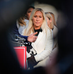 Antiga aliada de Trump fez críticas ao caso Epstein e agora anuncia demissão do Congresso