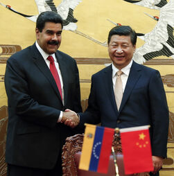 China garante apoio à Venezuela na véspera de aniversário de Nicolás Maduro