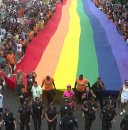 Desfile do Orgulho LGBTQ+ do Rio de Janeiro celebra 30 anos 