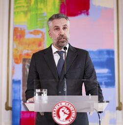 Pedro Nuno Santos admite erros no período da Geringonça mas destaca 'inédita solução governativa'