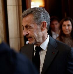 Tribunal rejeita recurso e Sarkozy vai mesmo ter de cumprir pena de prisão
