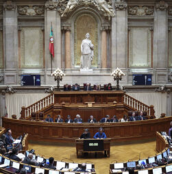 Comissão de inquérito ao INEM suspende trabalhos no Natal e na segunda semana de janeiro