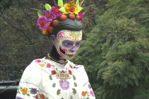 México em clima Bond: desfile do Dia dos Mortos inspira-se em Spectre