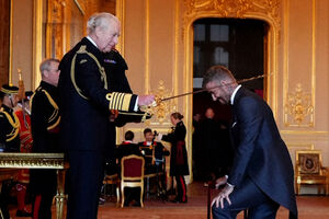 David Beckham agora é Sir David Beckham: ex-futebolista condecorado com o título de cavaleiro pelo rei Carlos III 