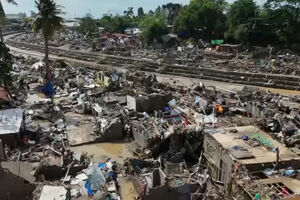 Tufão Kalmaegi deixa pelo menos 66 mortos e rasto de destruição no centro das Filipinas