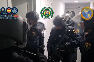 Polícia espanhola divulga vídeo da detenção de 13 suspeitos de pertenceram ao gangue venezuelano Tren de Aragua 