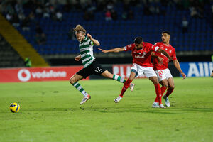 Hjulmand marca nos descontos e Sporting vence nos Açores