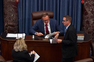 Senado dos EUA aprova projeto de lei para pôr fim à paralisação do governo 