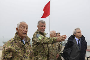 Gouveia e Melo critica Marcelo por alegada tentativa de travar candidatura à Presidência