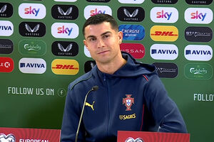 Cristiano Ronaldo e a possibilidade de marcar o golo mil na final do Mundial: «Andas a ver muitos filmes...»