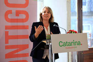 Catarina Martins critica nova lei laboral e apela a recuo do Governo