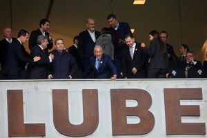 Marcelo Rebelo de Sousa na tribuna do Dragão