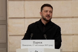 Zelensky fecha acordo “histórico” com França para a compra de 100 aviões de combate 