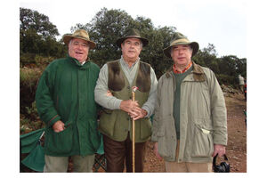 Em 2007, muito tempo depois do PREC, Patrick Monteiro de Barros, Ricardo Salgado e José Manuel Espírito Santo numa caçada