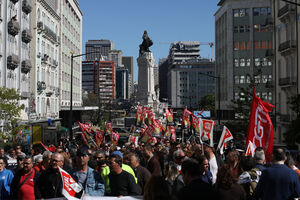 Trabalhadores do Município de Lisboa em greve contra retrocesso de direitos