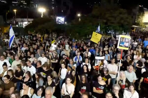 Familiares e apoiantes reúnem-se em Tel Aviv para exigir devolução dos corpos restantes em Gaza 