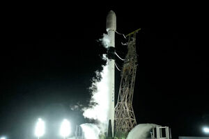 SpaceX lança 28 satélites Starlink a partir da Califórnia 