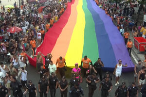 Desfile do Orgulho LGBTQ+ do Rio de Janeiro celebra 30 anos 