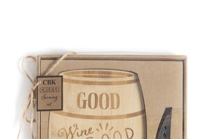 Tábua de queijos: "Good wine, good life"