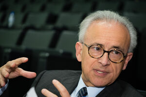 António Damásio aborda a separação entre IA e inteligência natural