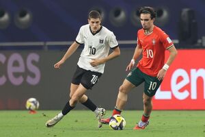 Mateus Mide e Furtado em jogo do Mundial sub-17, onde Portugal arrecadou prémios.
