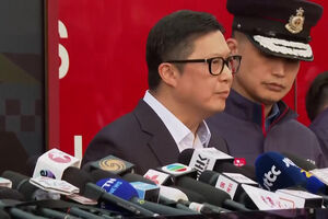 “Ainda não conseguimos identificar algumas das vítimas mortais”: prosseguem buscas após incêndio em Hong Kong  