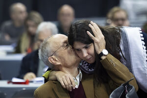 Louçã demonstra afeto a Mortágua após elogios à sua liderança no partido